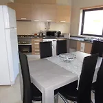 Apartman Alto Dos Navegantes *