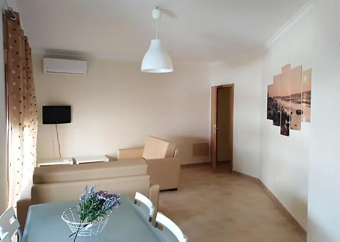 Alto Dos Navegantes * Armação de Pêra